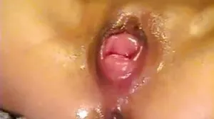 Rad Grad Party avec Mme Owens éjacule sur les gens