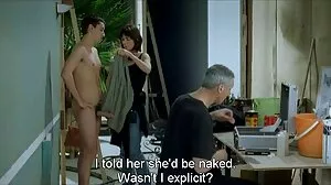 Un psychiatre diagnostique un patient atteint de prostitution aiguë