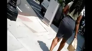 Nosy Neighbour de MilfWood pr3ys sur Teen