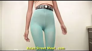 Maigre 18 ans. o. Blondie doit apprendre les limites !