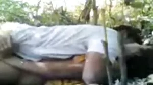 Mariah Milano réchauffe sa chatte pour une charrue stellaire