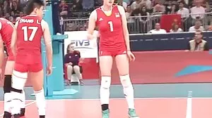 BangBros: Un cambrioleur se fait gifler sur PornHD avec Bella Rolland