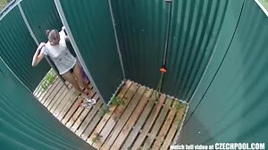 PAWG MILF Richelle aide la motivation de Stepson