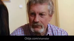 Cherie DeVille est putain de flexible