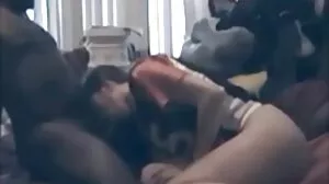 Poupée elfe asiatique baisée durement après Noël