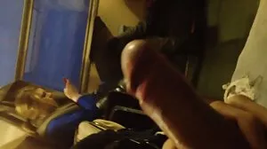 Russian Institute: Trio à la maison avec Alyssa Reece sur PornHD