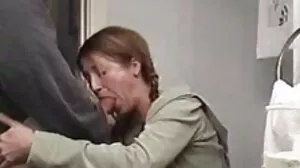 RealityKings: Une colocataire chaude ne baise que des mecs plus âgés sur PornHD avec Spencer Bradley