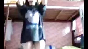 Lifeselector: Visite à domicile sexy de votre écolière salope Isabella De Laa sur PornHD