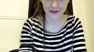 Sexy Alex montre ses compétences cachées à son patron