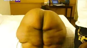 Dream MILF Bod Anissa Kate trouve Fit Feller pour baiser