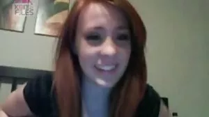 Salope blonde bien roulée se fait pilonner son gros cul