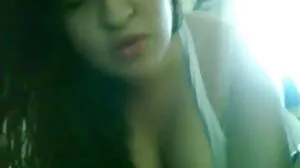 Une MILF blonde est partante pour de la viande fraîche