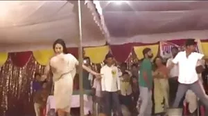 Douches Latina BBW avant le forage profond