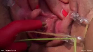 Mme ThunderTits trompe son mari avec la baby-sitter