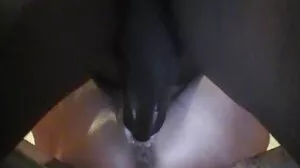 Un garçon maigre se fait baiser par une MILF asiatique