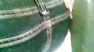 ComputerMan séduit par la MILF mature Reagan Foxx